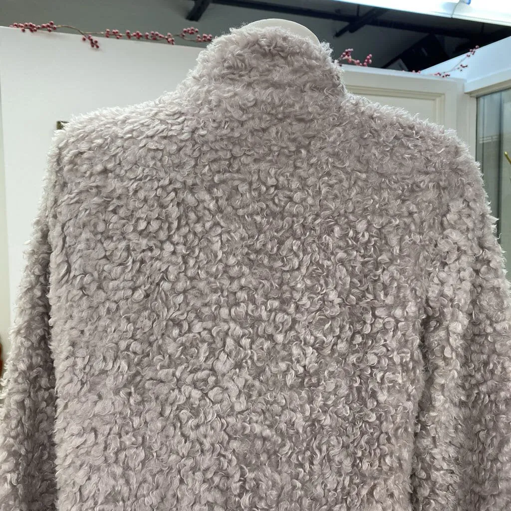 bishop   young faux fur light coat S