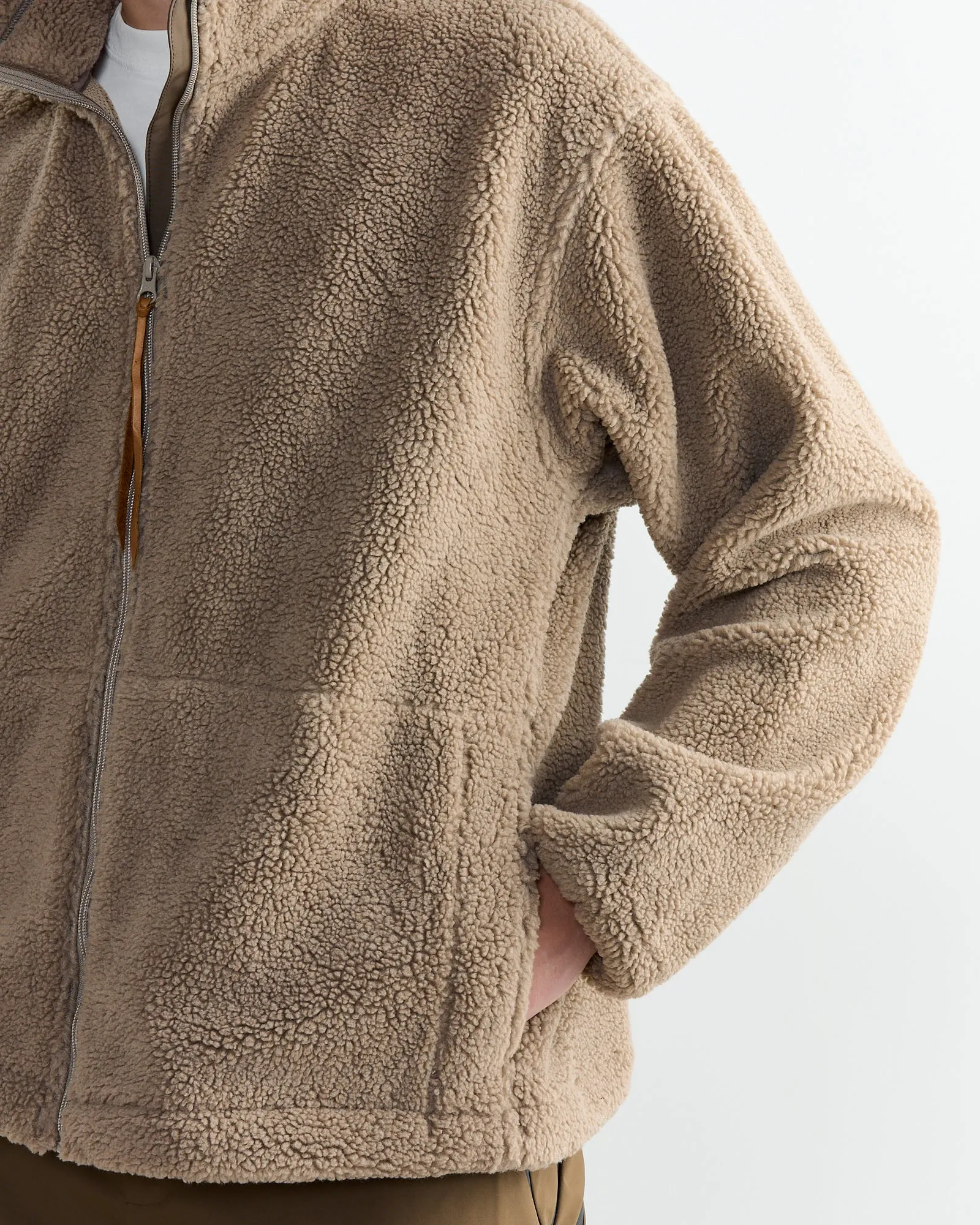 Boa Fleece Jacket in Graige