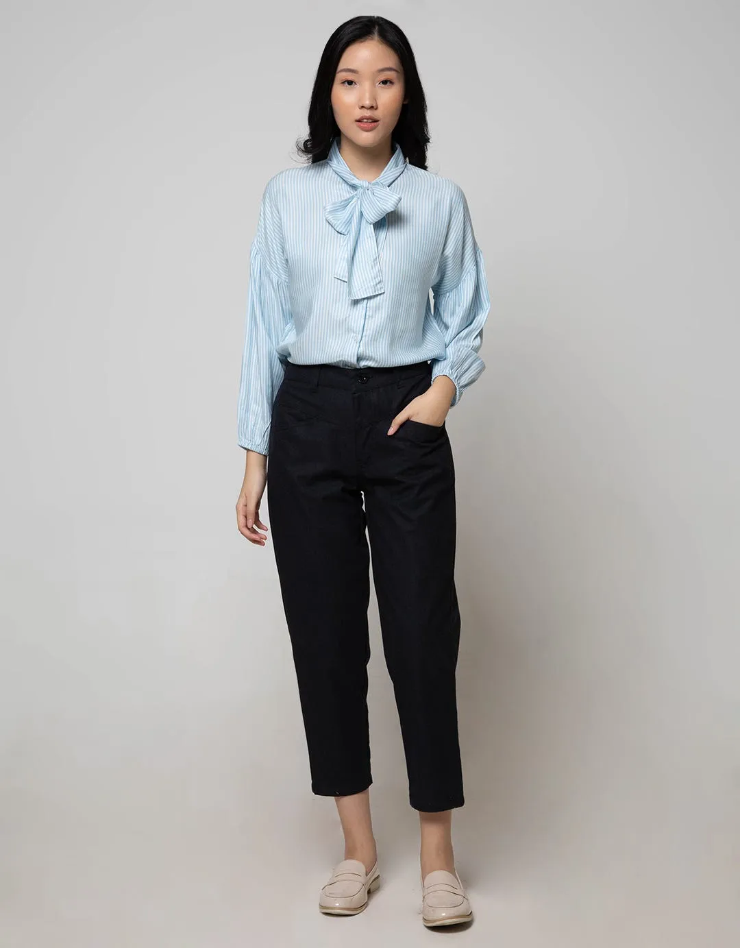 Details Long Pants Basic Woven (2 Pockets And Band On Waist)
