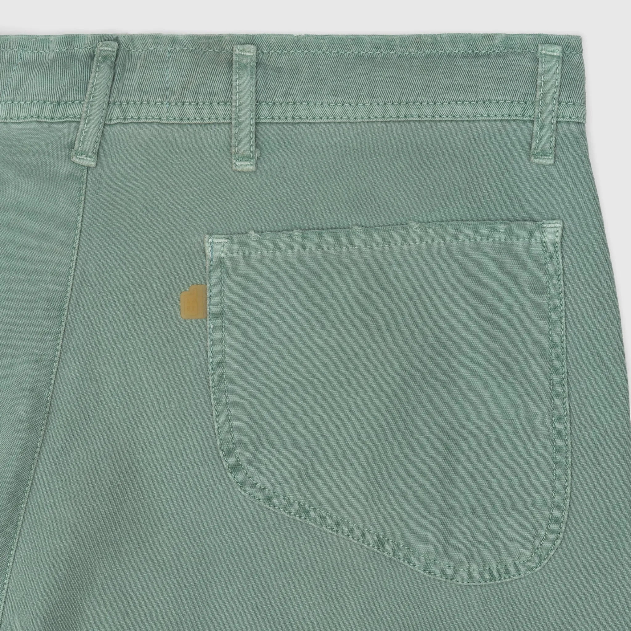 DISTRESSED CHINO