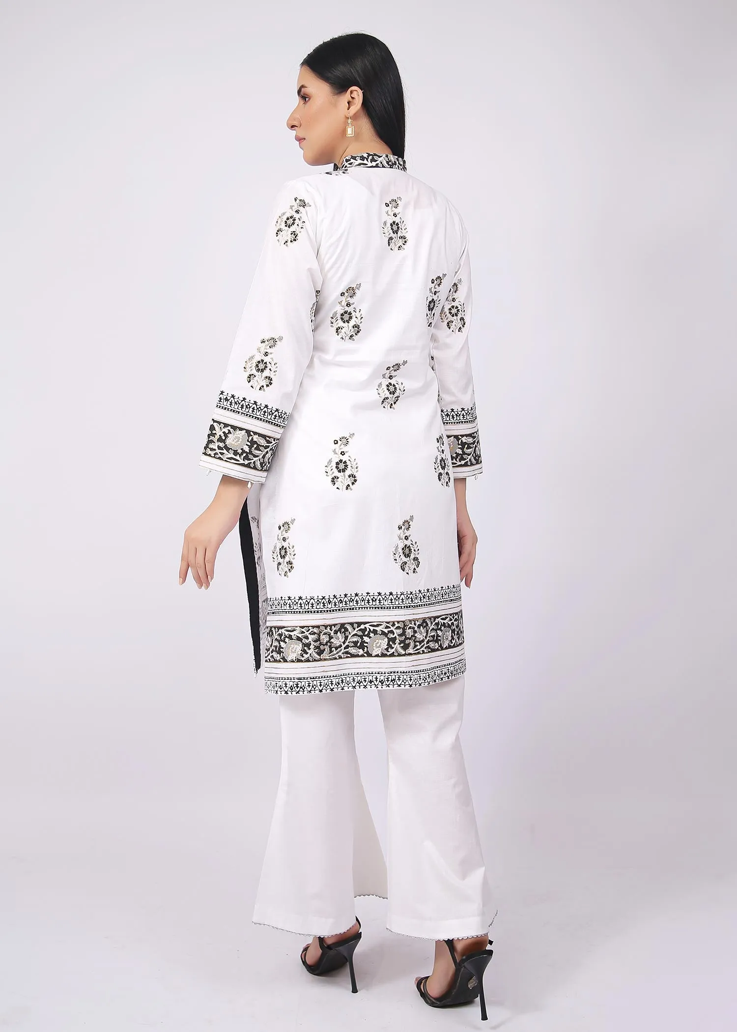 FashionPorters - Unstitched 3 Piece Block Printed Cotton Lawn Bright White Suit SUS22-RY11