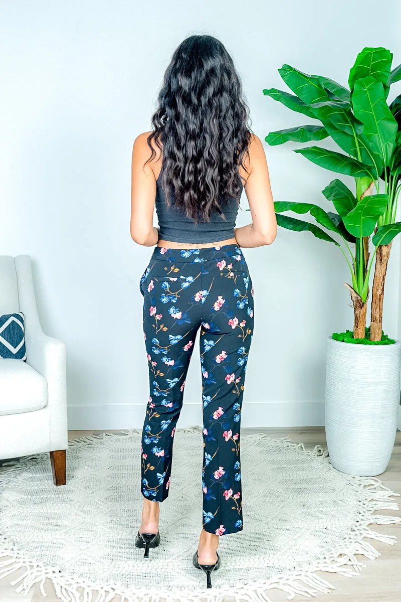 Floral Print Cropped Pants with Zip Fly in Black (D2604-I633)