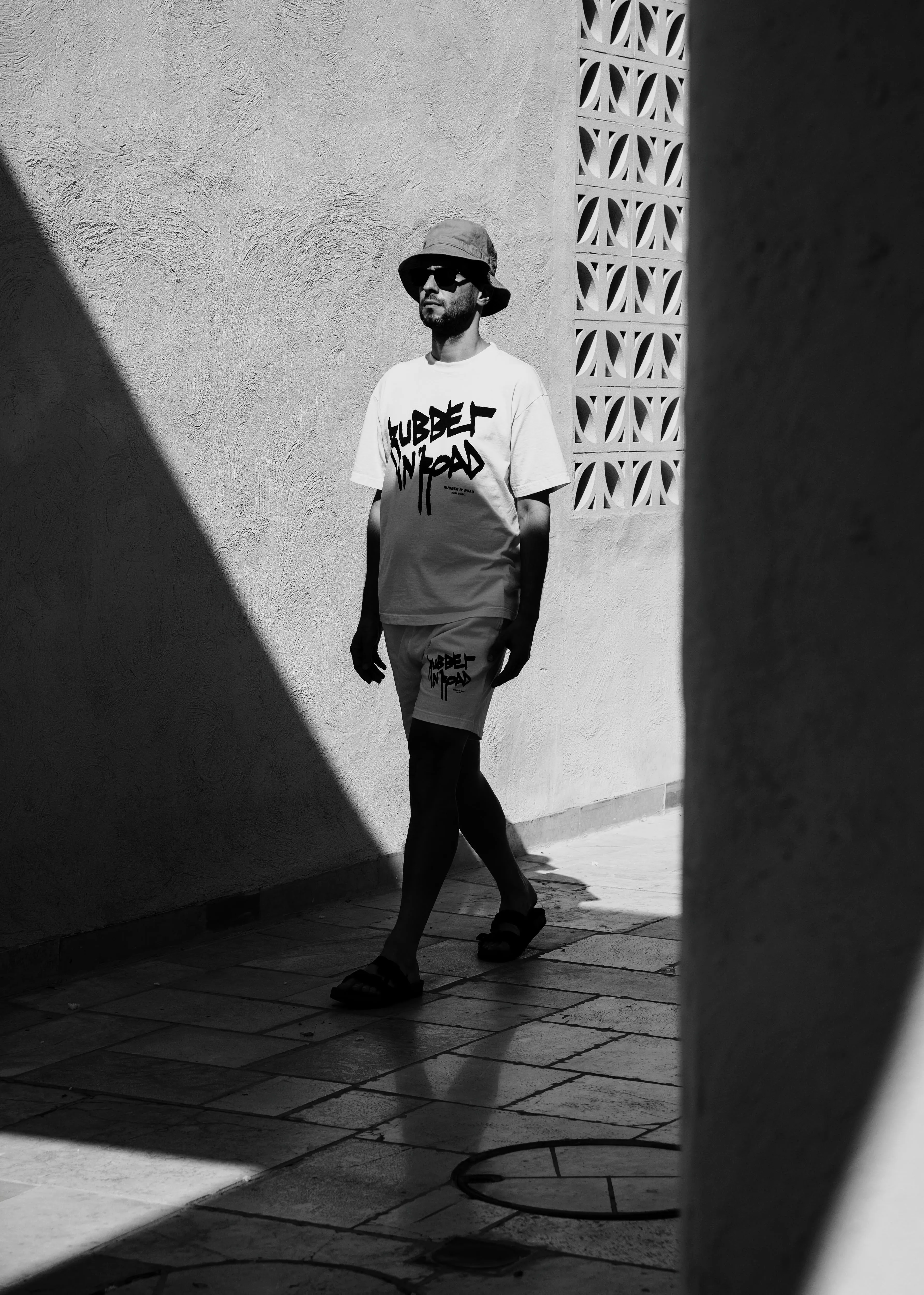 Graffiti Logo T-Shirt - Off-White