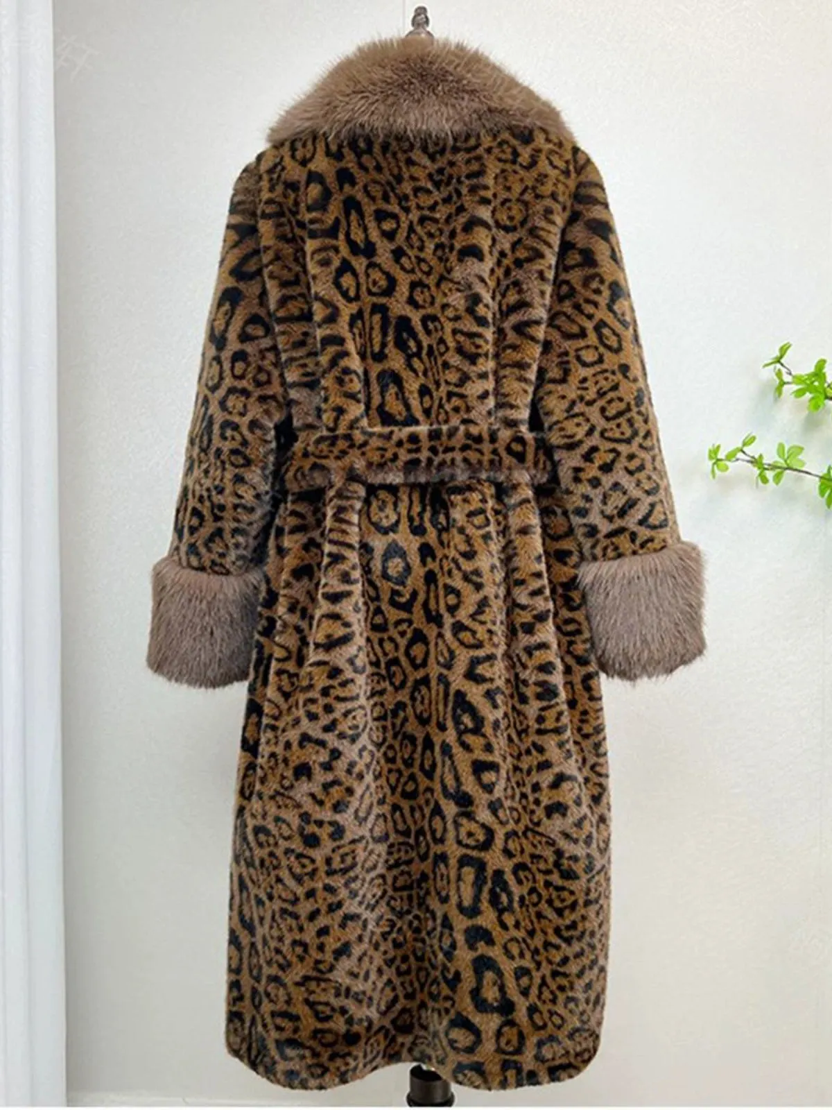 Lux Leopard Coat