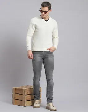 Men White Solid V Neck Full Sleeve Sweater