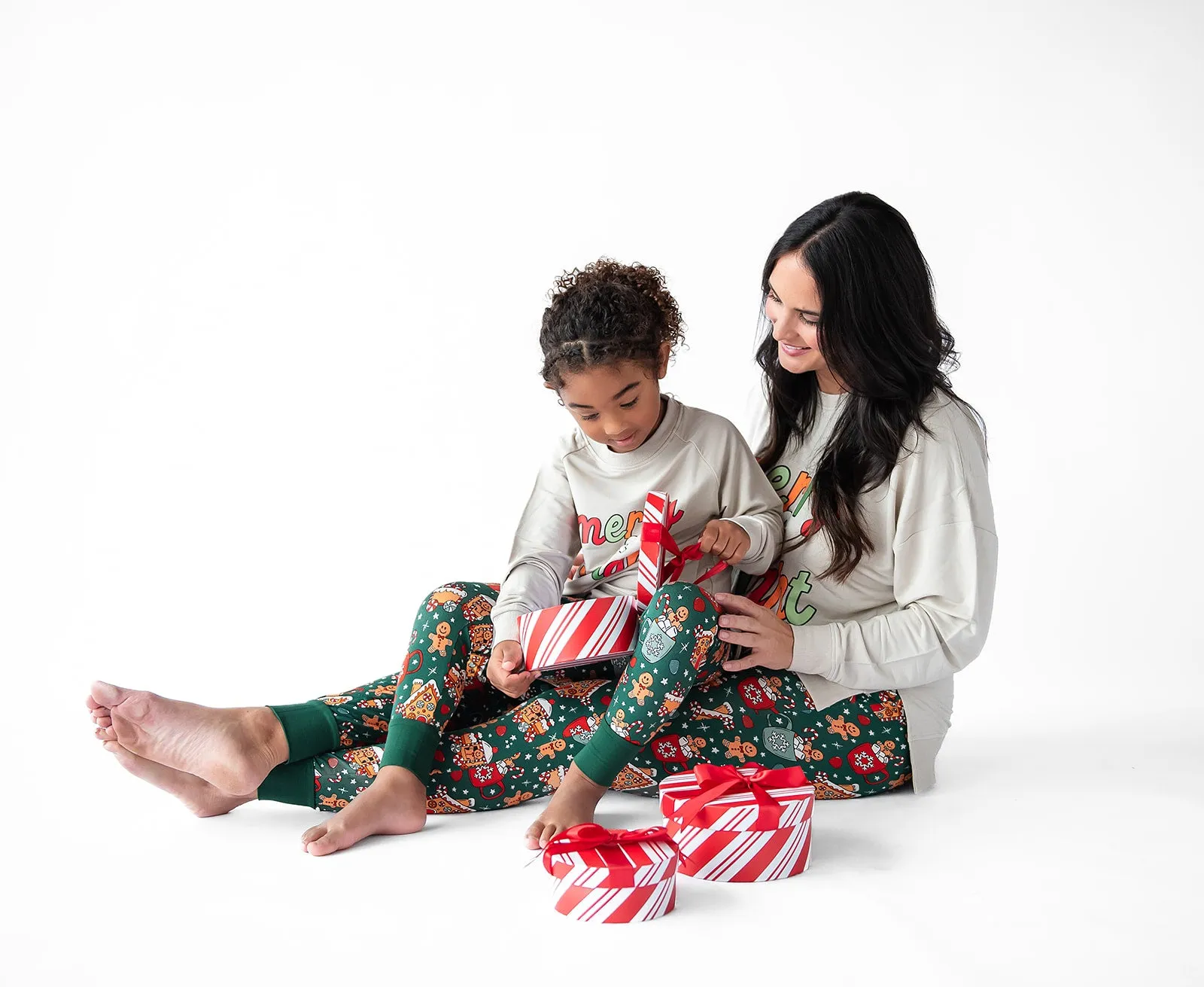 Merry & Bright Women's Crew Neck Sweatshirt