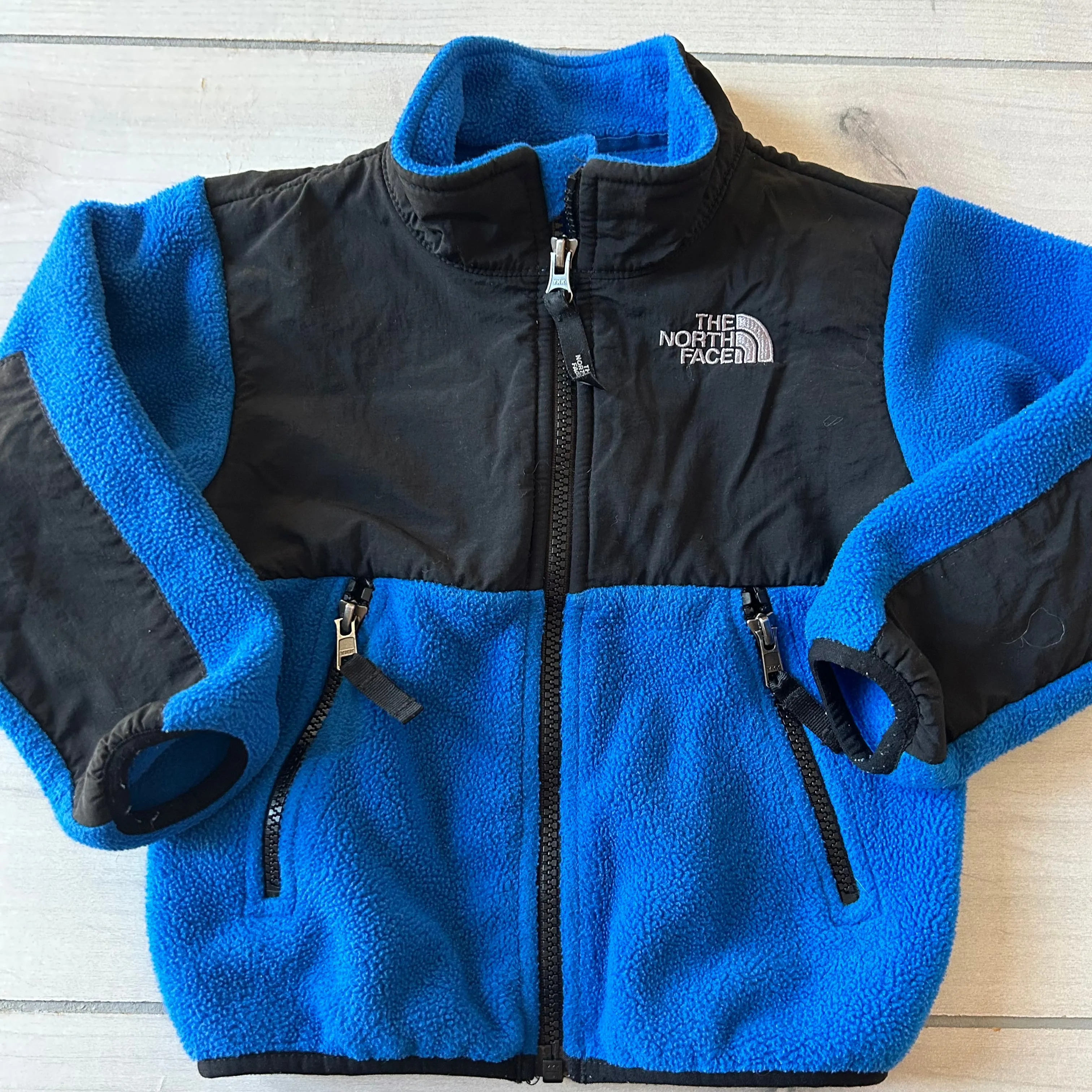 The North Face Blue & Black Fleece Zipper Jacket